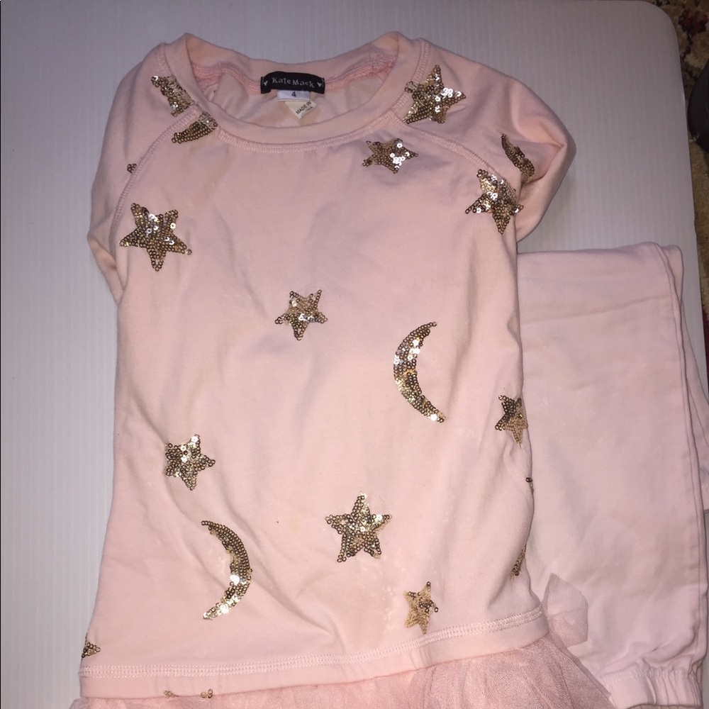 Kate Mack set